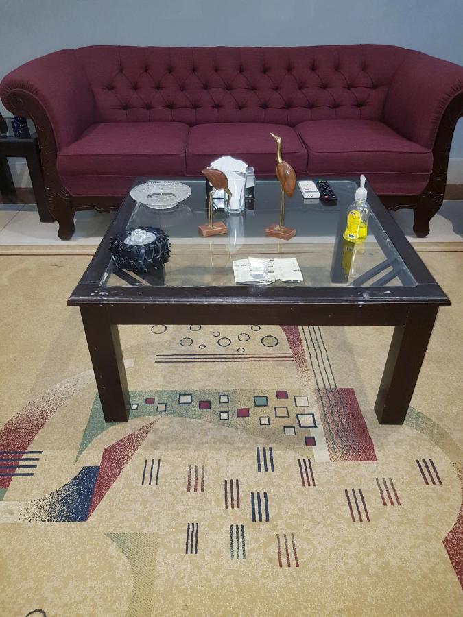 Hotel Crown Castle Peszawar Zewnętrze zdjęcie